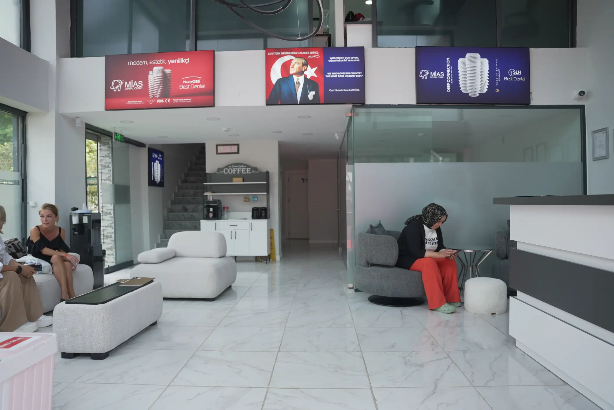 Modern Dental Clinic Waiting Area